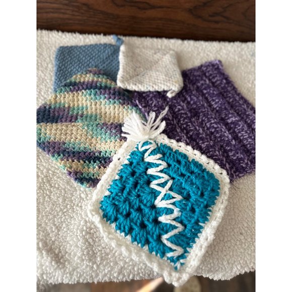 5 crochet pot holders - Picture 1 of 6